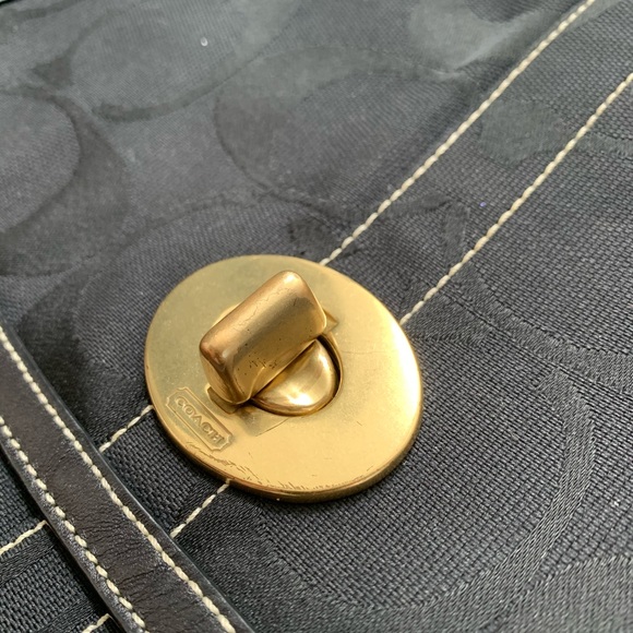Authentic Coach Purse Vintage - Picture 3 of 10